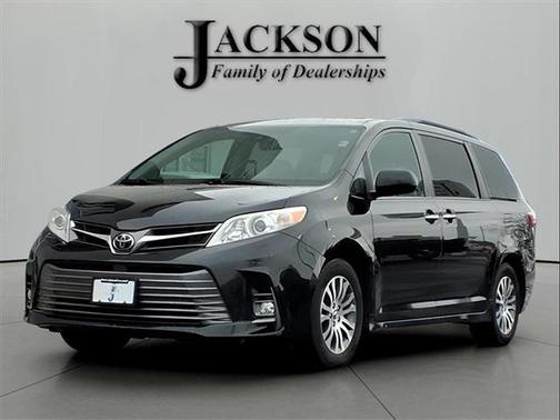 2018 Toyota Sienna SE