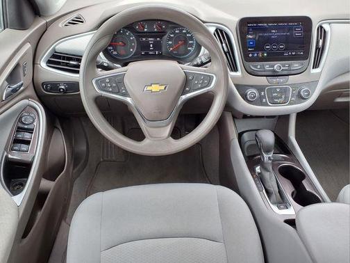 Summit White 2023 Chevrolet Malibu 1LS