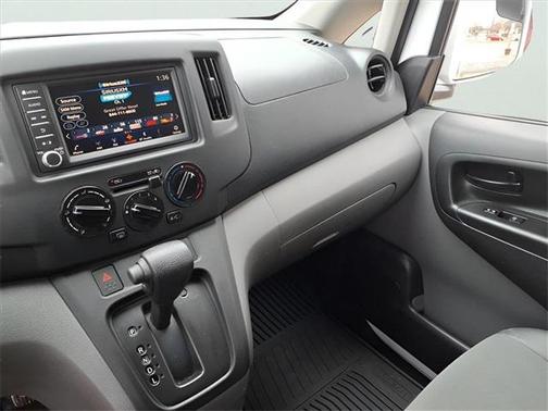 2021 Nissan NV200 SV
