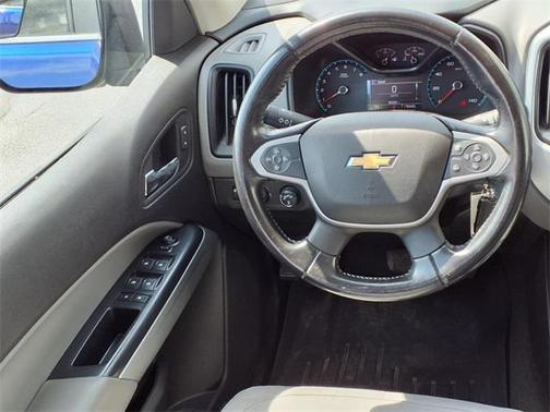 2017 Chevrolet Colorado LT