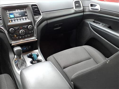 2018 Jeep Grand Cherokee Laredo E