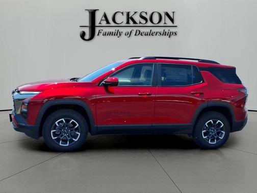Radiant Red Tintcoat 2026 Chevrolet Equinox FWD ACTIV