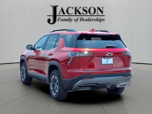 Radiant Red Tintcoat 2026 Chevrolet Equinox FWD ACTIV