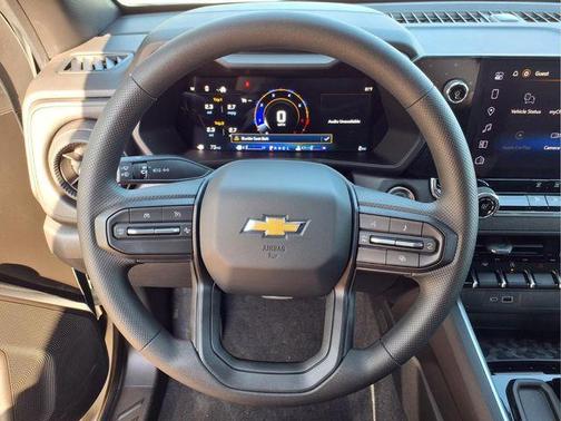 Summit White 2026 Chevrolet Colorado WT