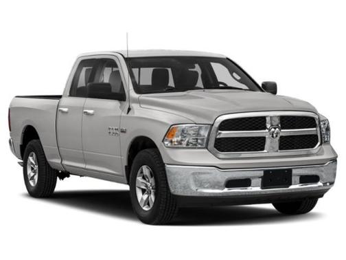 Brilliant Black Crystal Pearlcoat 2018 RAM 1500 Big Horn