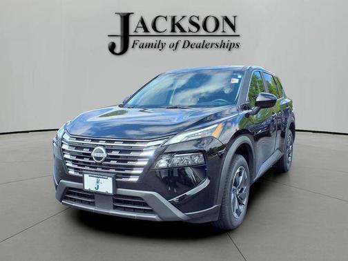 Super Black 2025 Nissan Rogue SV