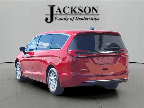 2026 Chrysler Pacifica L