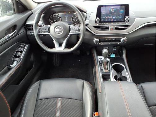 2025 Nissan Altima SR FWD