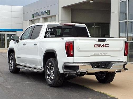 2025 GMC Sierra 1500 SLT