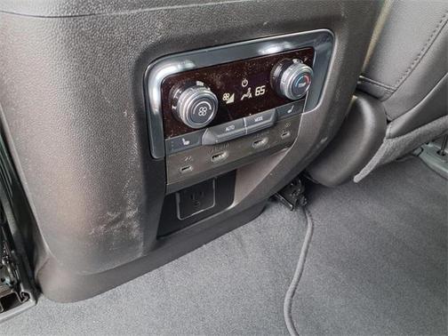 2025 GMC Yukon 4WD Elevation
