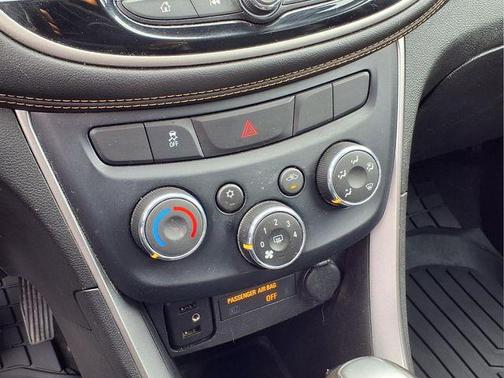 Nightfall Gray Metallic 2019 Chevrolet Trax LT