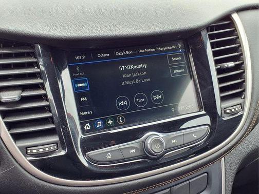 Nightfall Gray Metallic 2019 Chevrolet Trax LT
