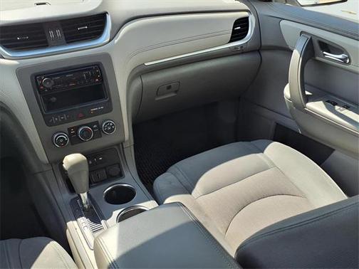 2016 Chevrolet Traverse LS