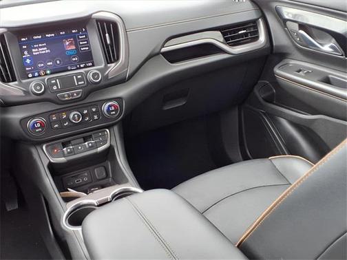 2023 GMC Terrain AWD AT4