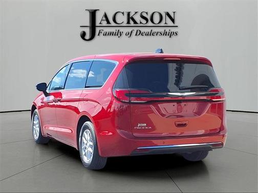 2026 Chrysler Pacifica L