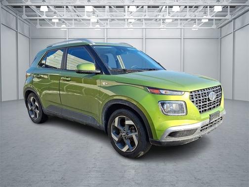 2022 Hyundai VENUE SEL