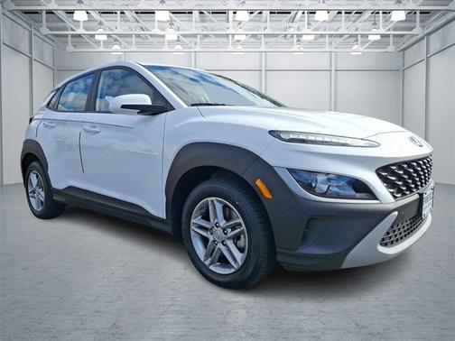 2022 Hyundai KONA SE
