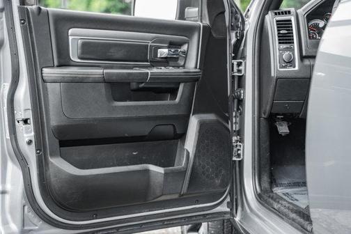 2021 RAM 1500 Classic SLT