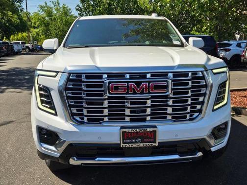 Summit White 2026 GMC Yukon Denali