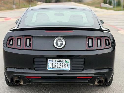 2013 Ford Mustang V6