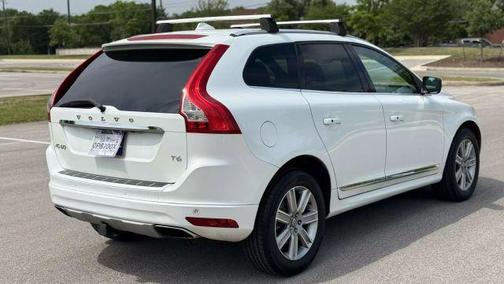 2016 Volvo XC60 T6 Drive-E Platinum