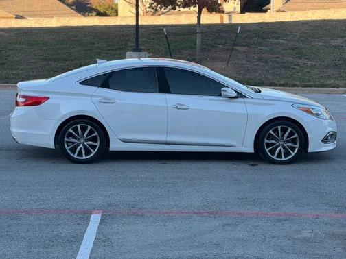 2017 Hyundai Azera Base
