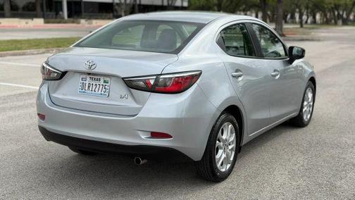 Silver 2017 Toyota Yaris iA Base