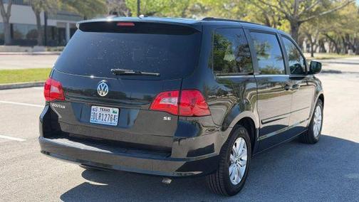 2012 Volkswagen Routan SE