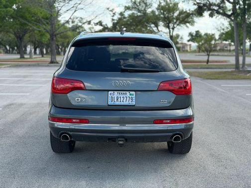Gray 2013 Audi Q7 3.0 TDI Premium