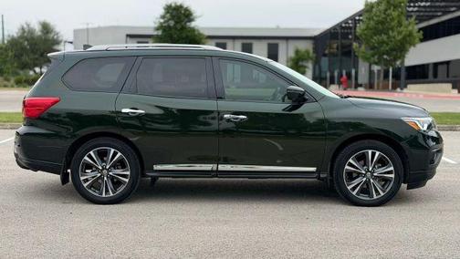 Midnight Pine Metallic 2019 Nissan Pathfinder Platinum