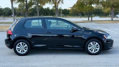 2015 Volkswagen Golf TSI S 2-Door