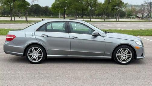 2010 Mercedes-Benz E-Class E 550 4MATIC