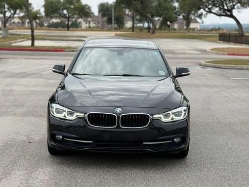 2017 BMW 330 i xDrive