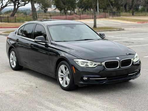 2017 BMW 330 i xDrive