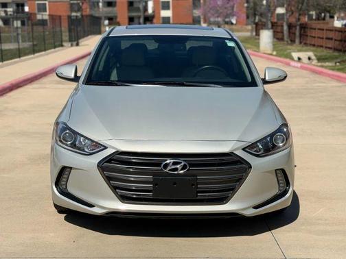 2017 Hyundai ELANTRA Limited