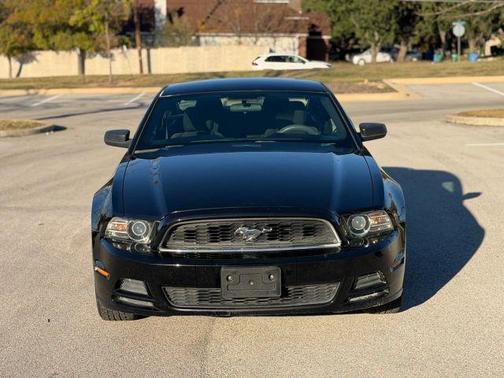 2013 Ford Mustang V6