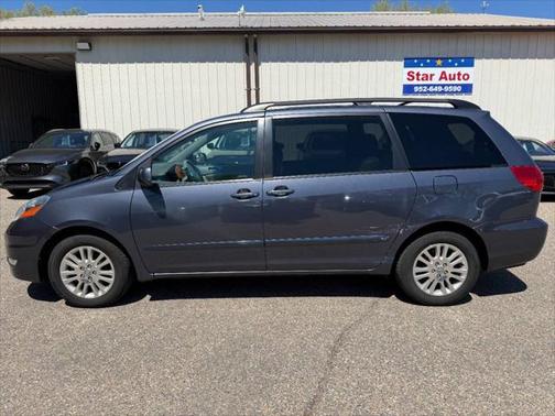 2008 Toyota Sienna XLE
