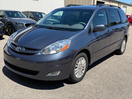 2008 Toyota Sienna XLE