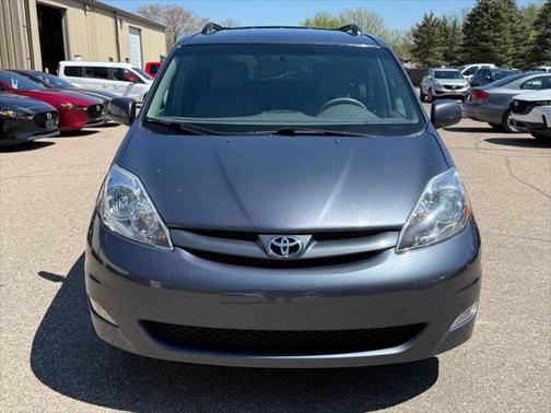 2008 Toyota Sienna XLE