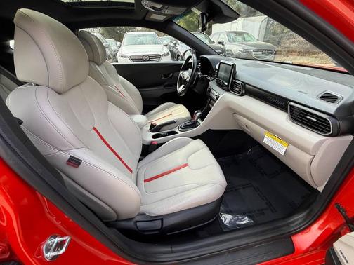 Sunset Orange w/Black Roof 2019 Hyundai Veloster Base