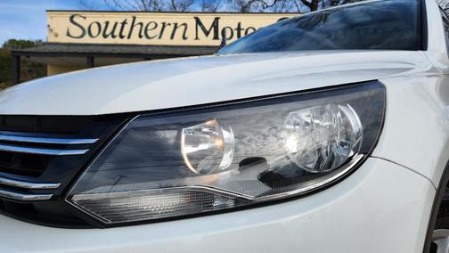 2017 Volkswagen Tiguan 2.0T Wolfsburg Edition