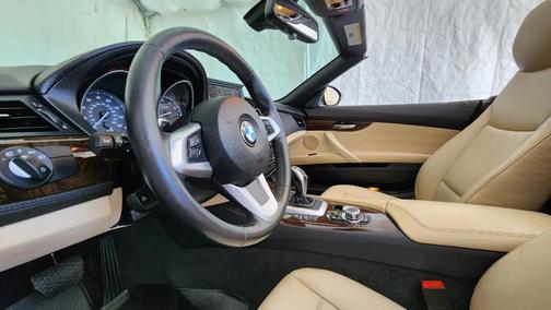 Deep Sea Blue Metallic 2013 BMW Z4 sDrive28i