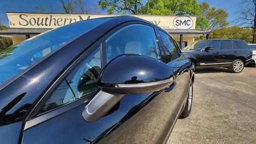 Black 2017 Porsche Macan Macan