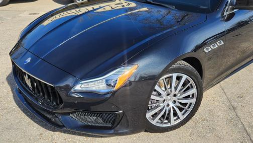 2022 Maserati Quattroporte Modena