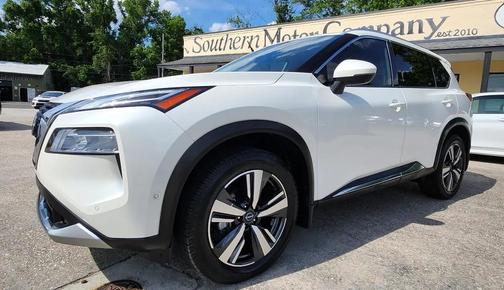White 2022 Nissan Rogue Platinum