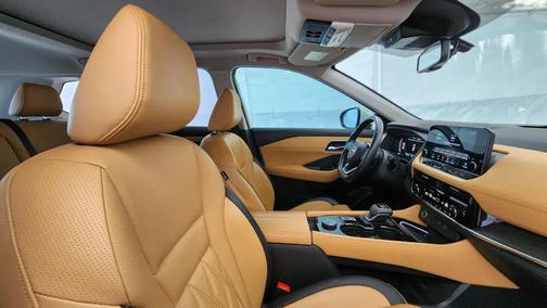 White 2022 Nissan Rogue Platinum