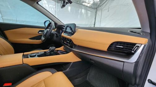White 2022 Nissan Rogue Platinum