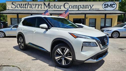 White 2022 Nissan Rogue Platinum