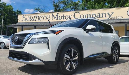 White 2022 Nissan Rogue Platinum