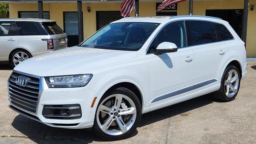 White 2019 Audi Q7 55 Prestige